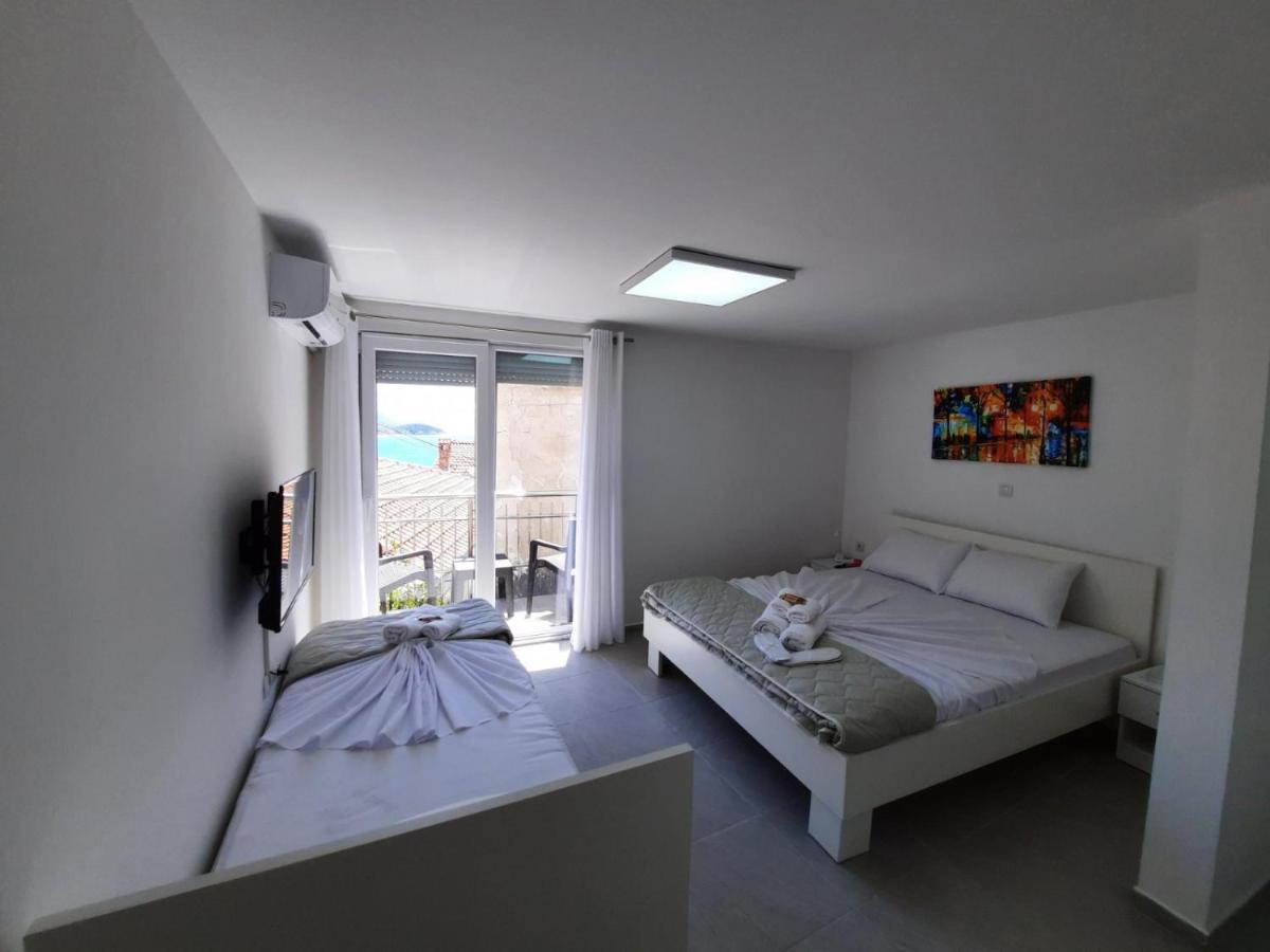 Redex Apartments Ohrid Ngoại thất bức ảnh