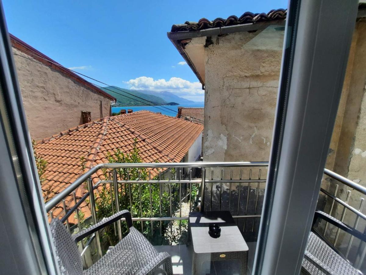 Redex Apartments Ohrid Ngoại thất bức ảnh