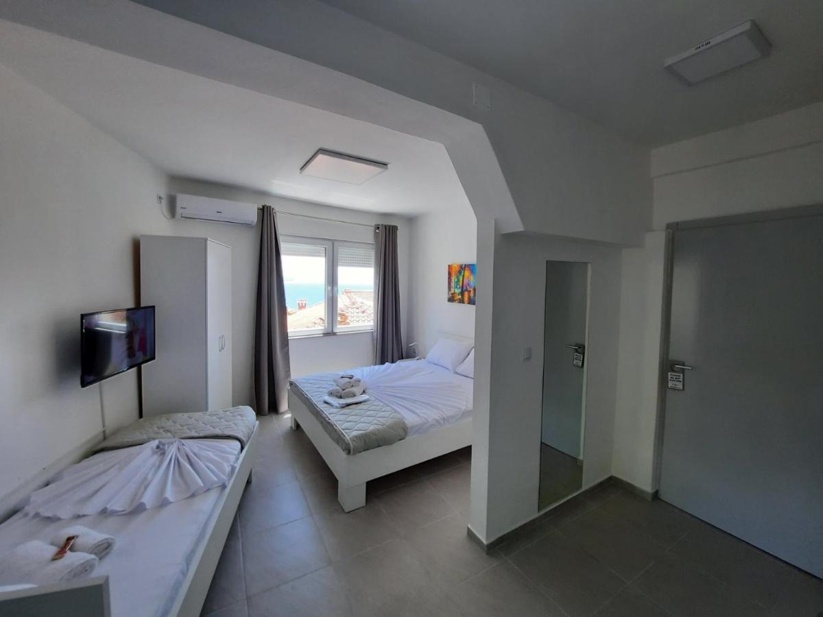 Redex Apartments Ohrid Ngoại thất bức ảnh