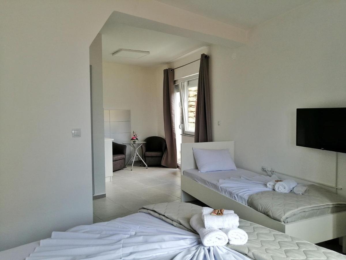 Redex Apartments Ohrid Ngoại thất bức ảnh