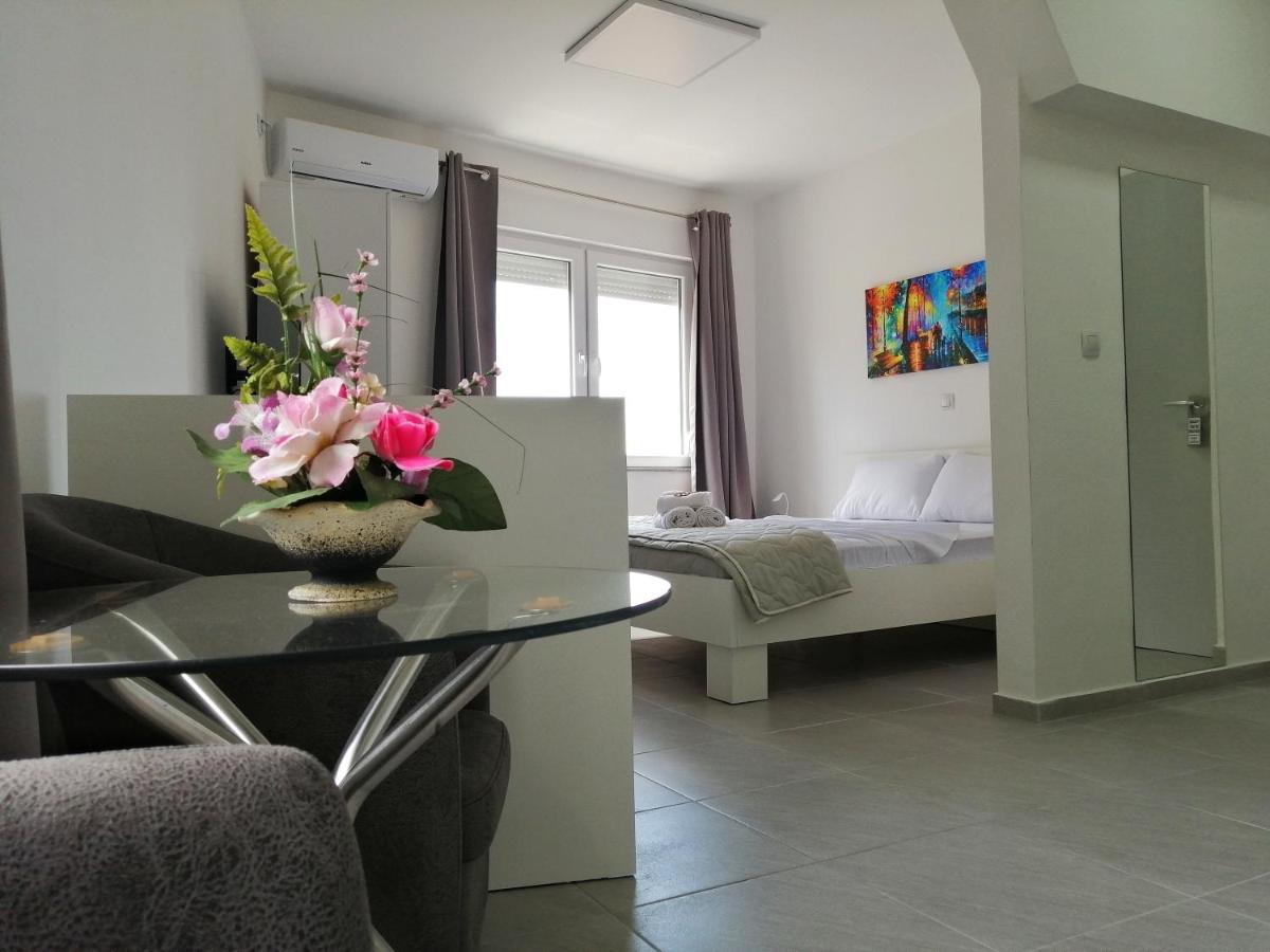 Redex Apartments Ohrid Ngoại thất bức ảnh
