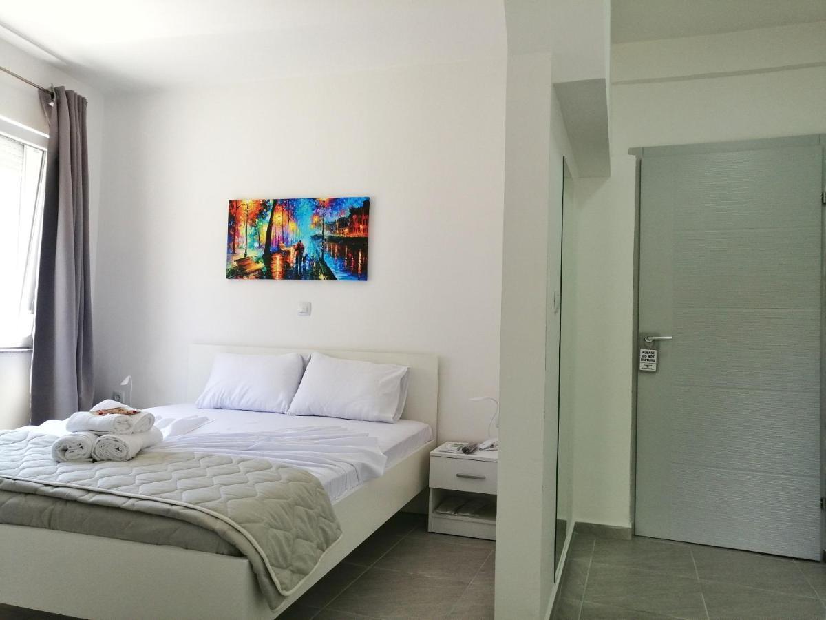 Redex Apartments Ohrid Ngoại thất bức ảnh