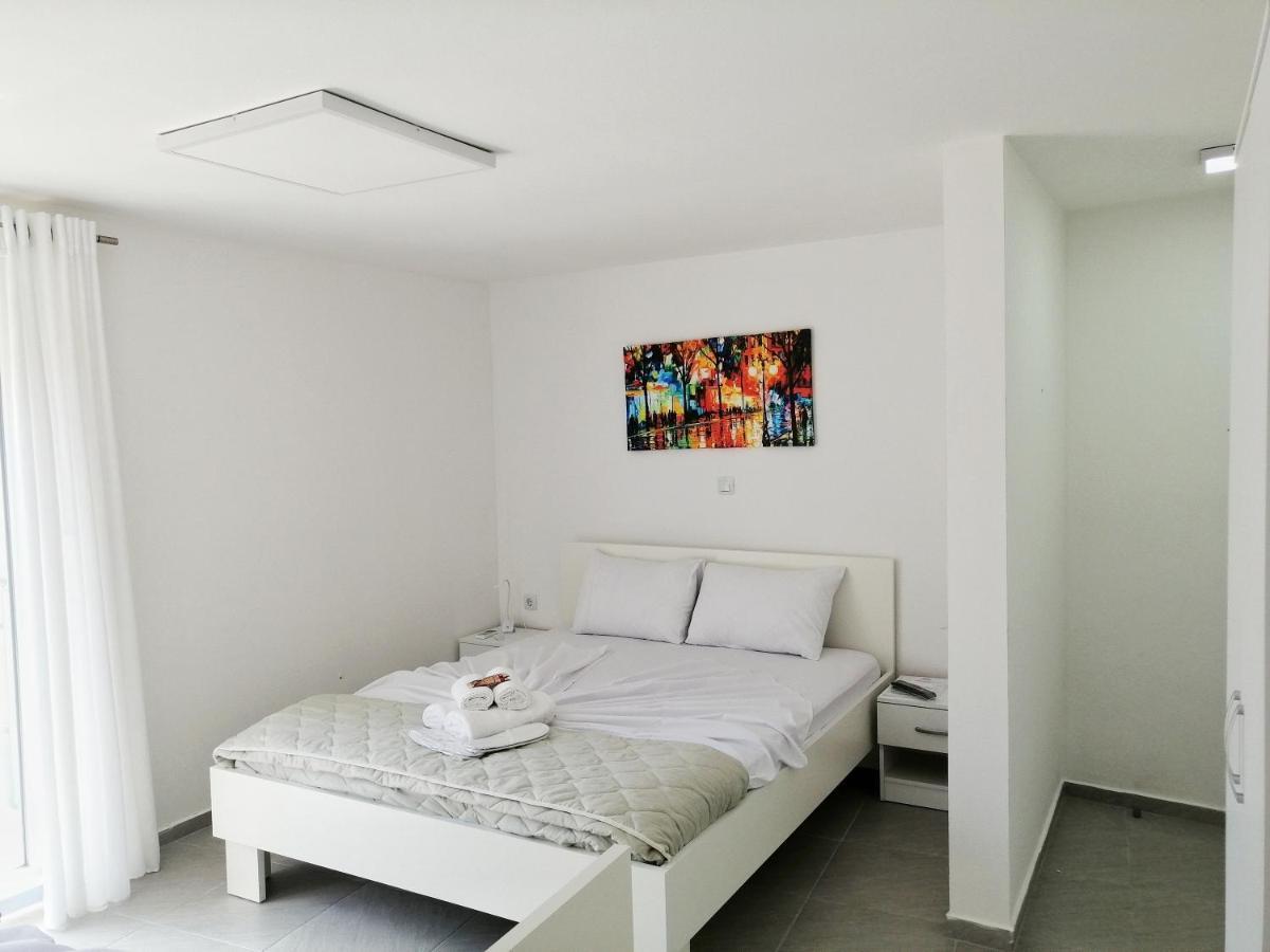 Redex Apartments Ohrid Ngoại thất bức ảnh